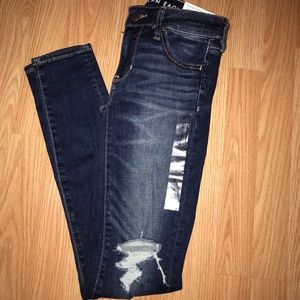 American Eagle Distressed Skinny Jeans